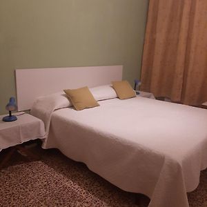 Camera tripla classica